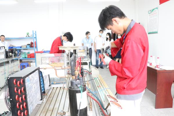 361beead-ea09-47fd-9845-7d04a7e7fcf3 361beead-ea09-47fd-9845-7d04a7e7fcf3