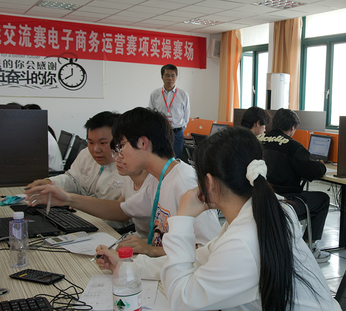 4c433e4a-d8bf-49de-ba51-ea0cb28f17a6 4c433e4a-d8bf-49de-ba51-ea0cb28f17a6